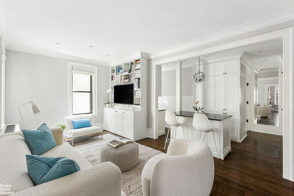 Property photo 2 of 12 <Alttext/>