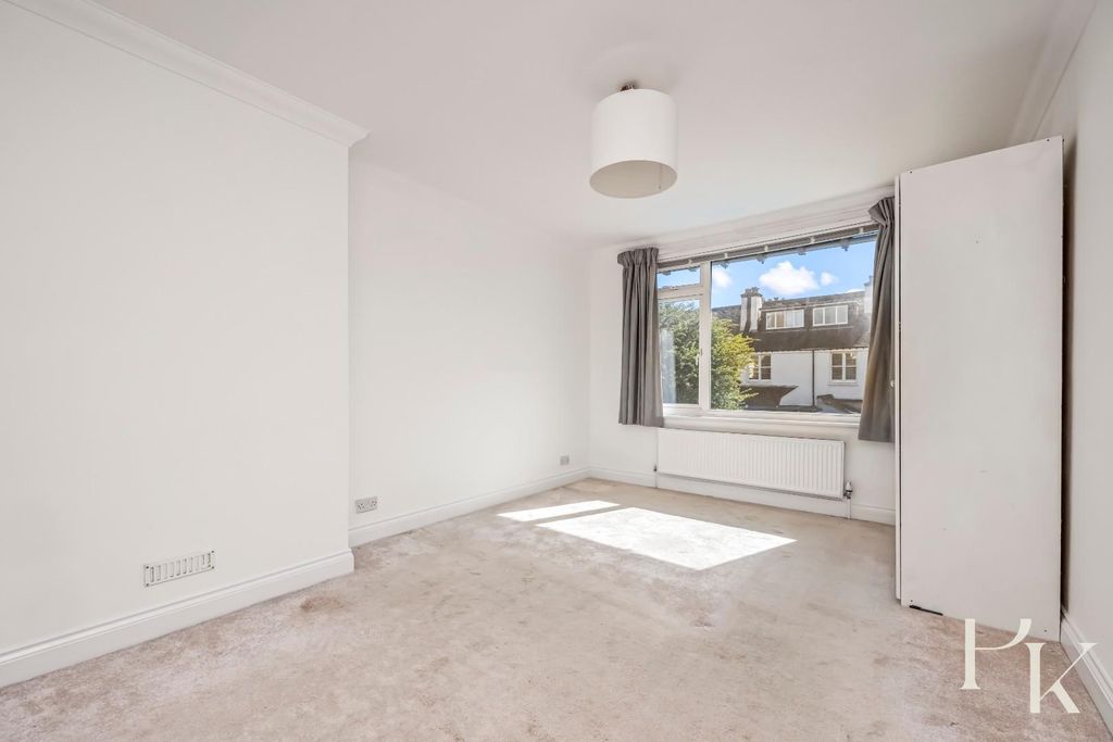 Property photo 2 of 10 Bigwood Avenue, 29, Flat 2-001.Jpg