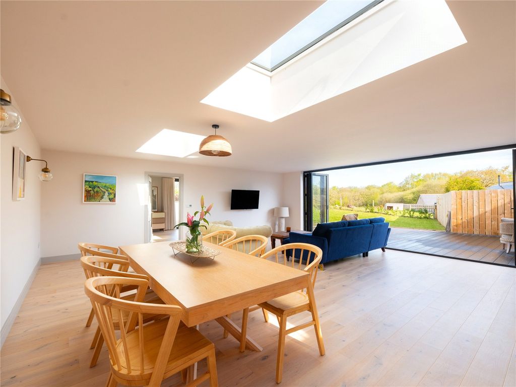 Property photo 3 of 26 Open / Plan