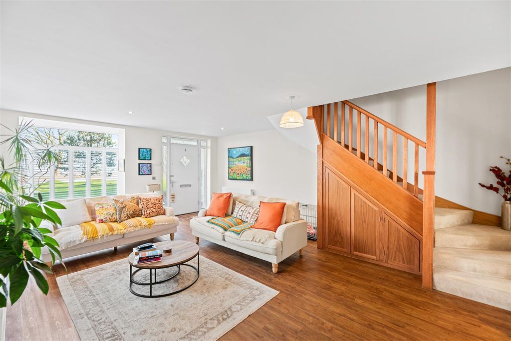 Property photo 2 of 32 Living Room