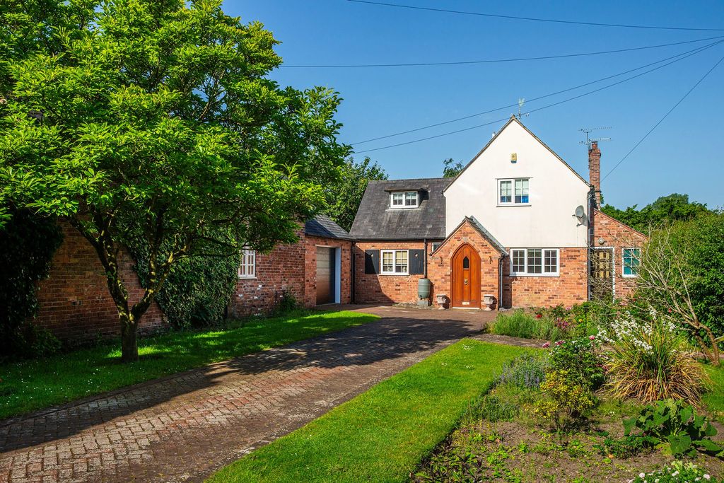 Property photo 1 of 35