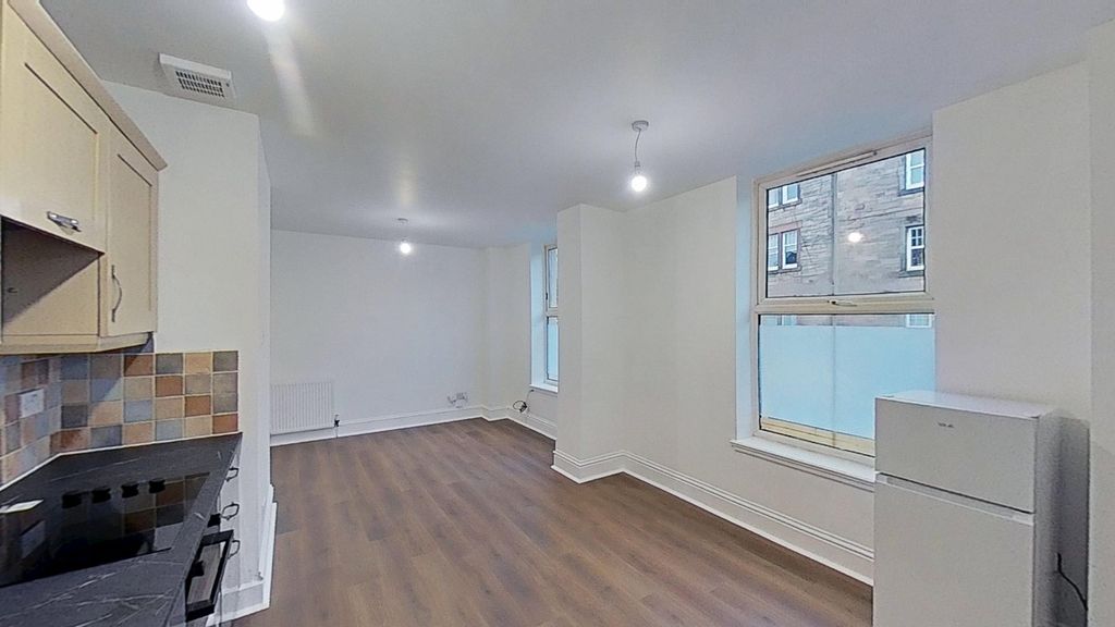 Property photo 2 of 17 Photo 2