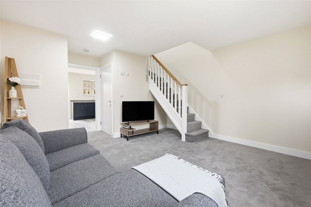 Property photo 3 of 16 Living Room