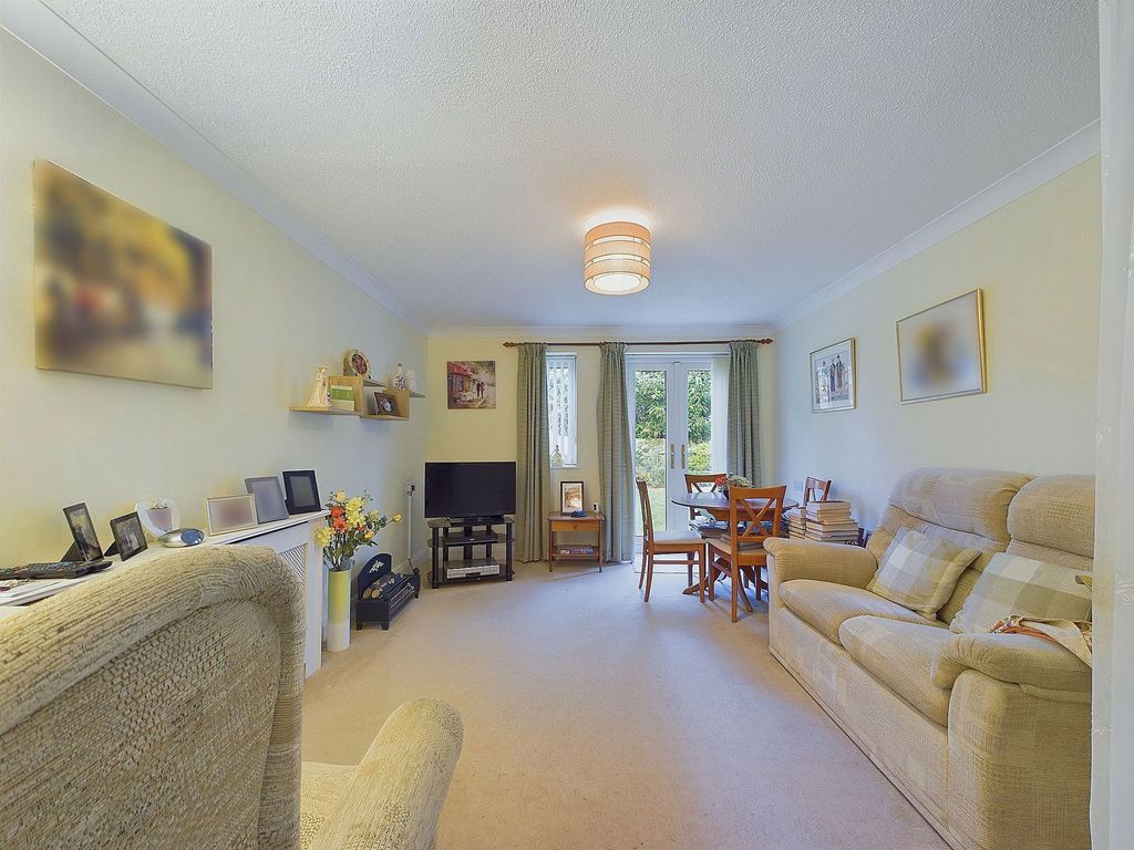 Property photo 3 of 13