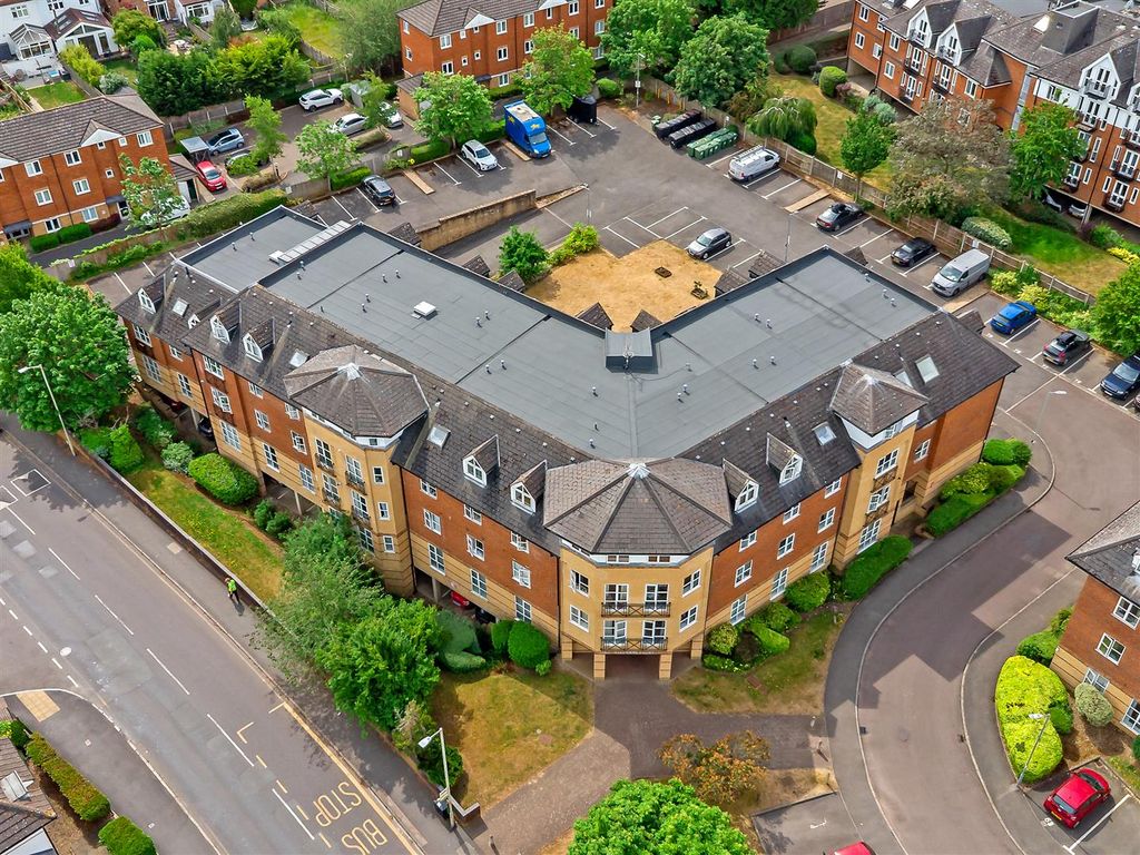 Property photo 2 of 20 43Gatcombecourt-5.Jpg
