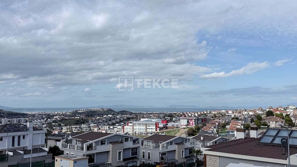 Property photo 2 of 54