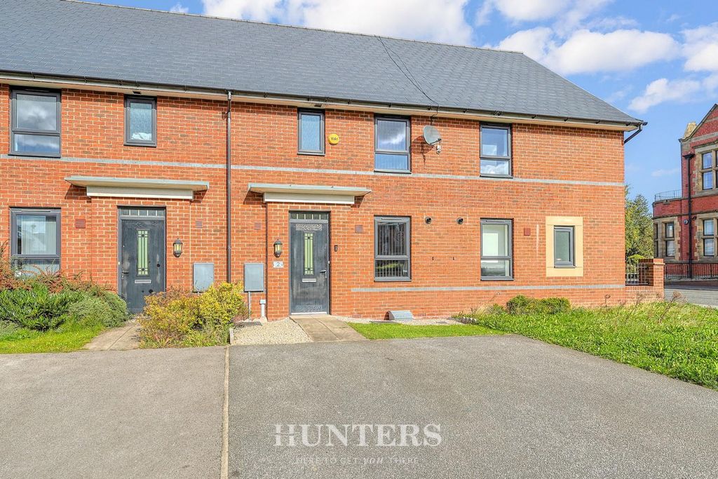 Property photo 1 of 18 Ark Royal Avenue (23).Jpg