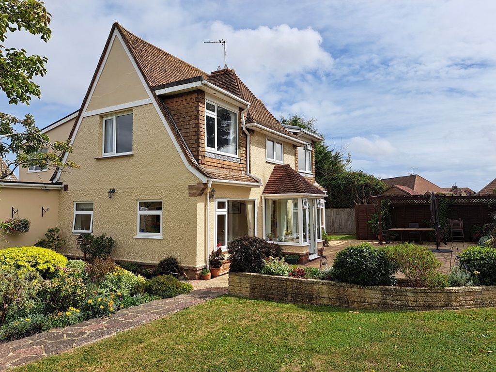 Property photo 2 of 37