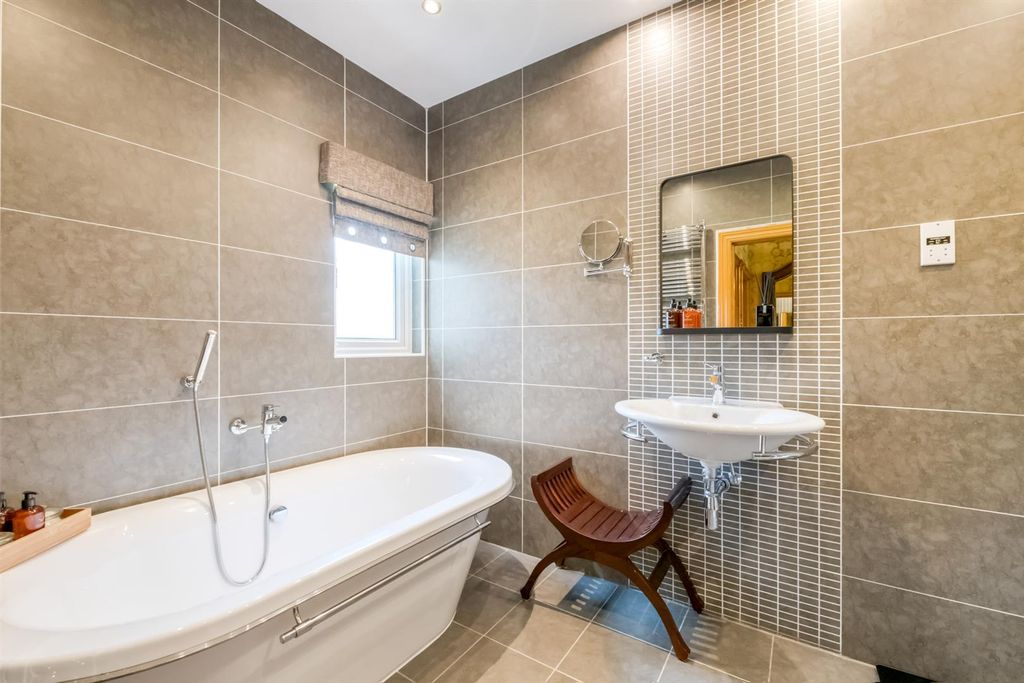 Additional image 38 of 4 bed detached bungalow for sale6 Dollarbeg Park, Dollar FK14