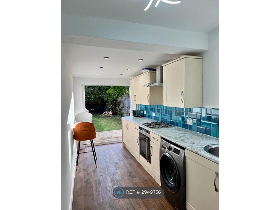 Property photo 1 of 22 Kitchen Extension