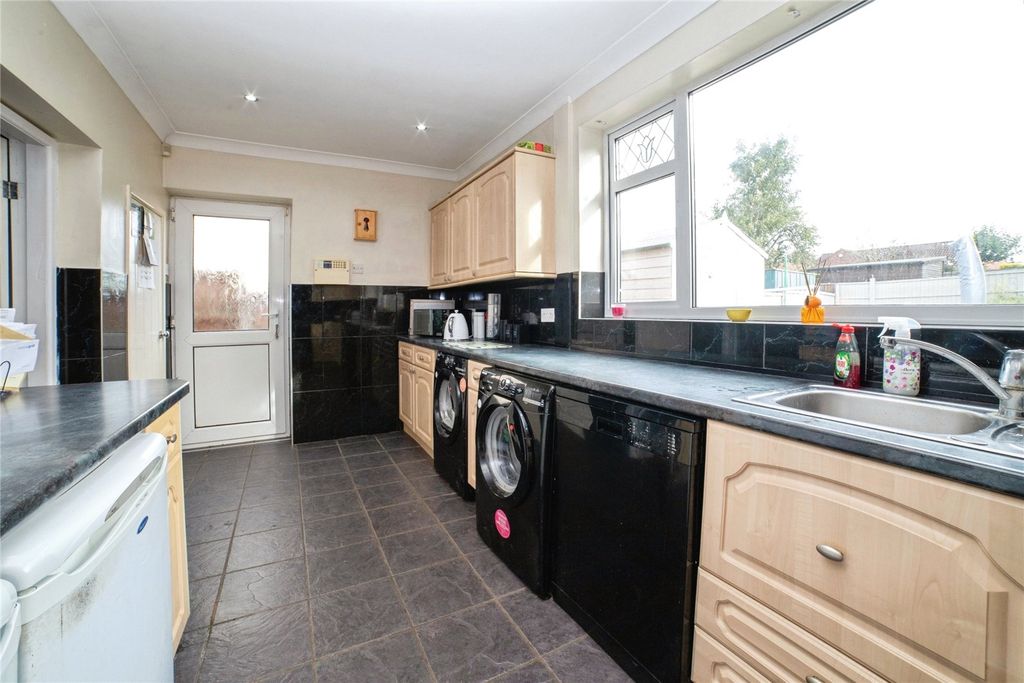 Property photo 3 of 19 Picture No. 05