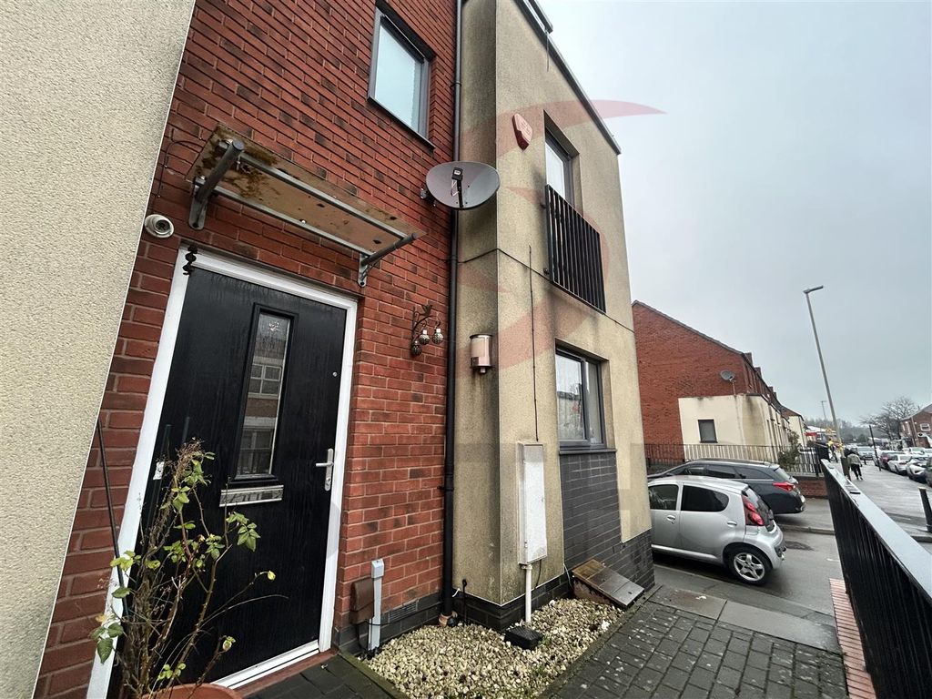 Property photo 1 of 30 Front Exterior