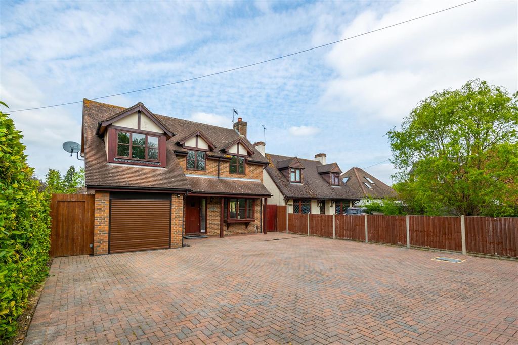 Property photo 1 of 17 5 Povey Cross Road Externals-2.Jpg