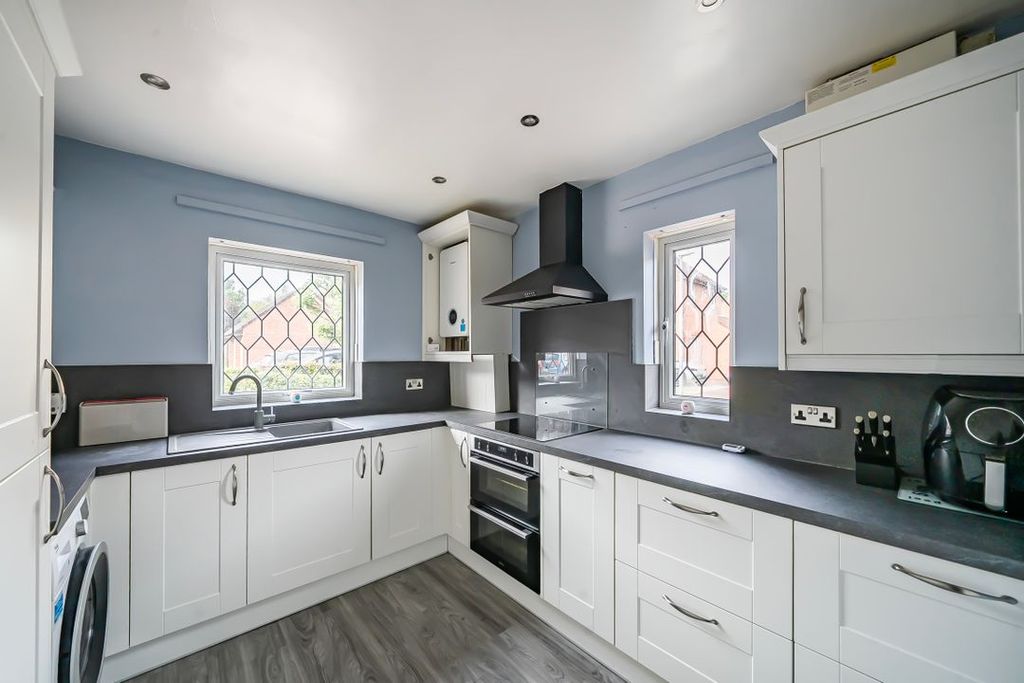 Property photo 3 of 20 1465235186A1d54E4Ea301