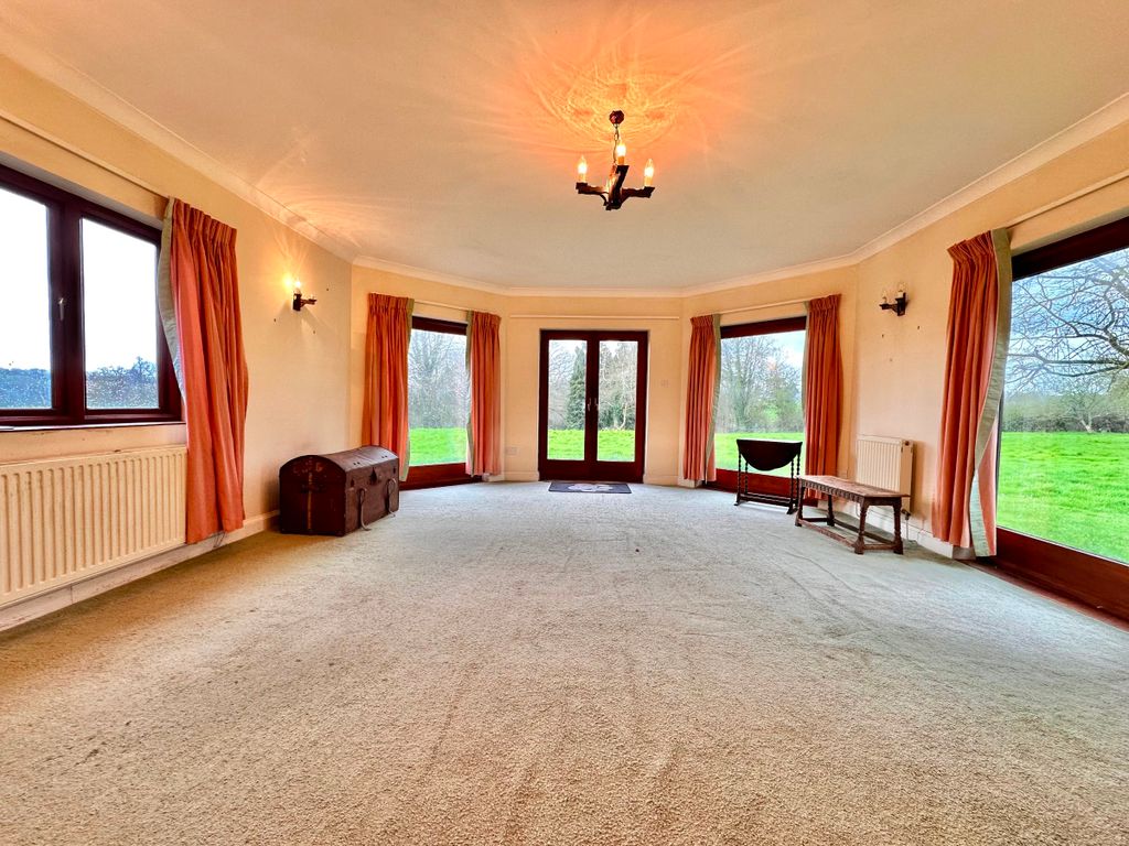 Property photo 3 of 23