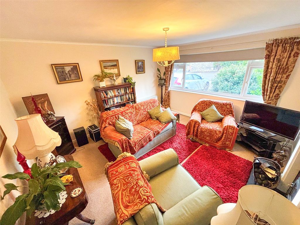 Property photo 3 of 15 Picture No. 17