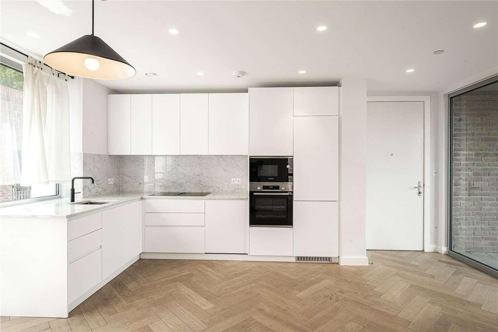 Property photo 2 of 13 Kitchen