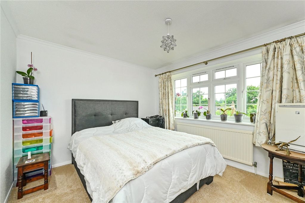 Additional image 7 of 4 bed detached house for saleThe Ridings, Liss, Hampshire GU33
