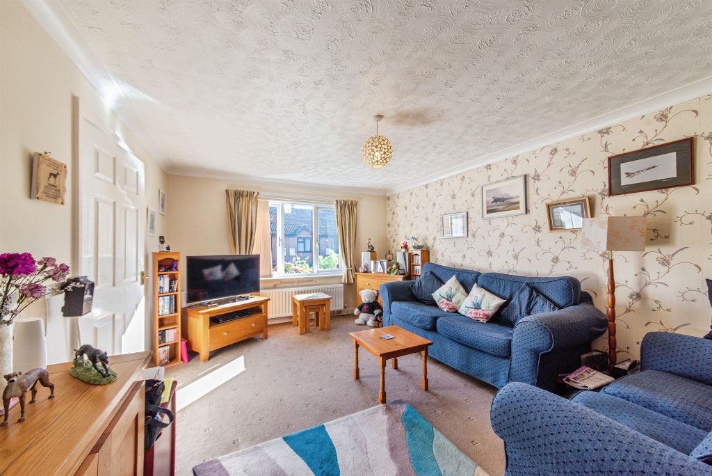 Property photo 2 of 17