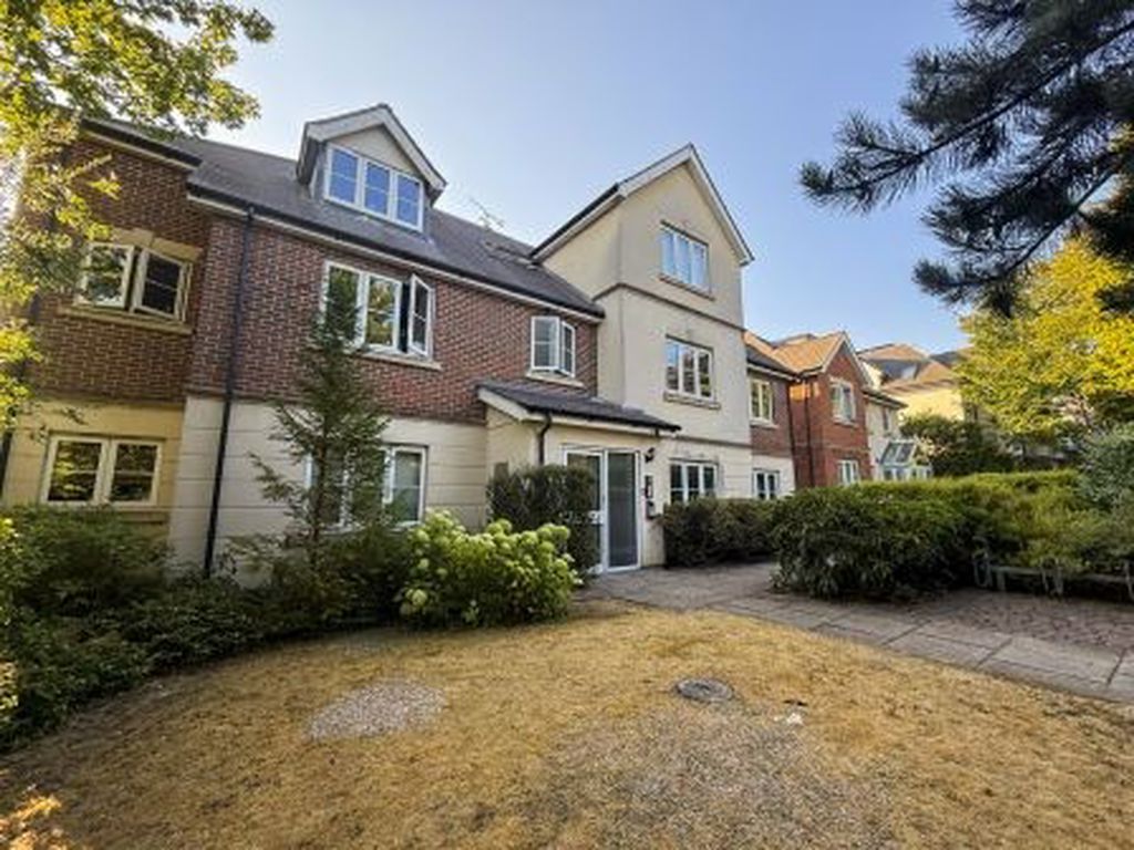 Property photo 1 of 18 Front