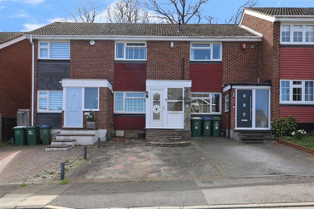 Property photo 2 of 12 Front