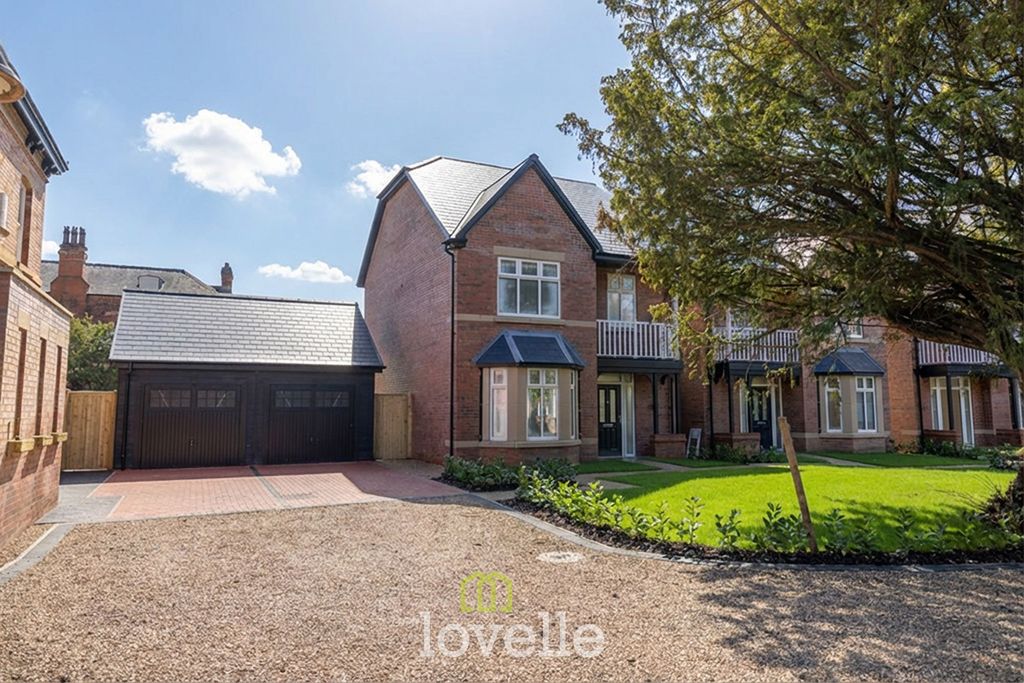 Property photo 1 of 31