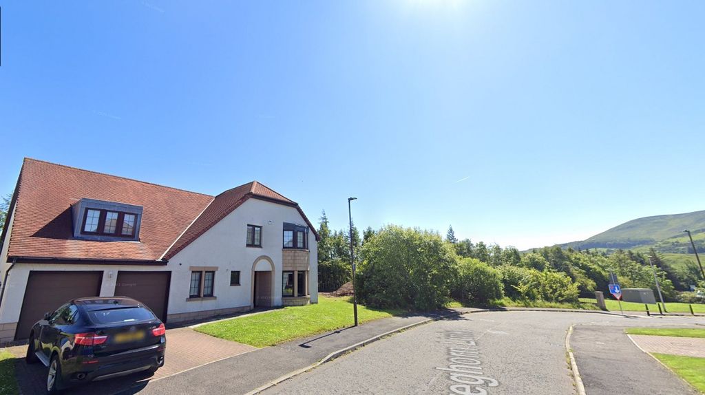 Property photo 1 of 24