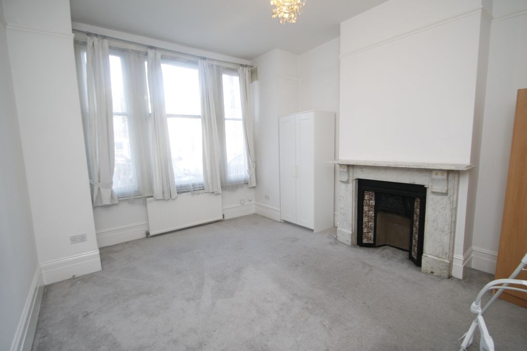 Property photo 3 of 5