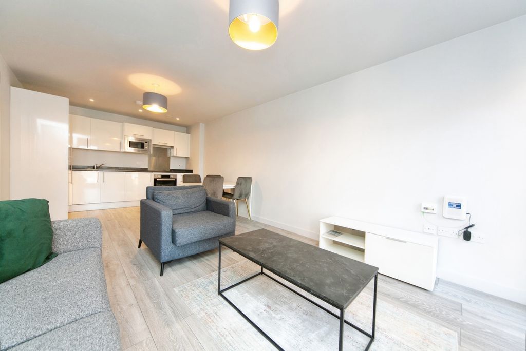 Property photo 3 of 17 Photo