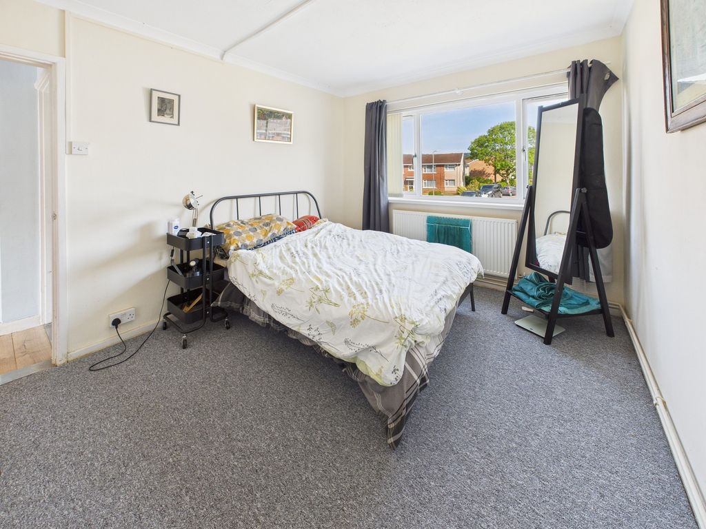 Additional image 4 of 2 bed flat for saleClos Hendre, Rhiwbina, Cardiff. CF14