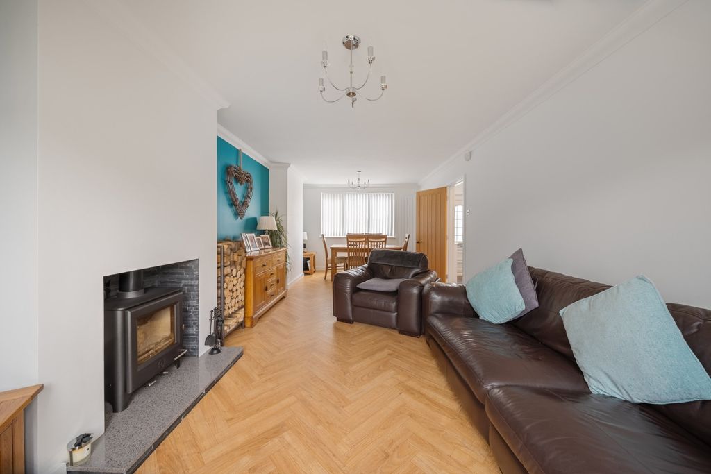 Property photo 3 of 14 4191337