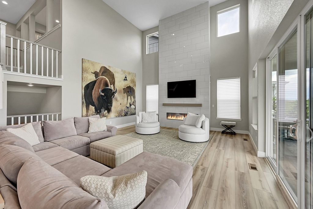 Property photo 1 of 50