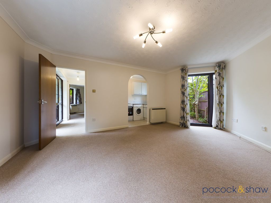 Property photo 3 of 8 Image