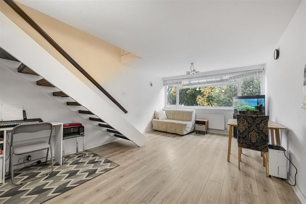 Property photo 1 of 11 21_65577.Jpg