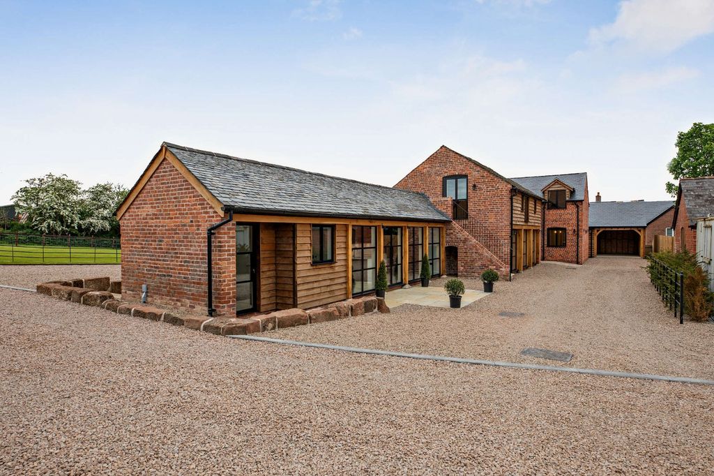 Property photo 1 of 39 Picture No. 50