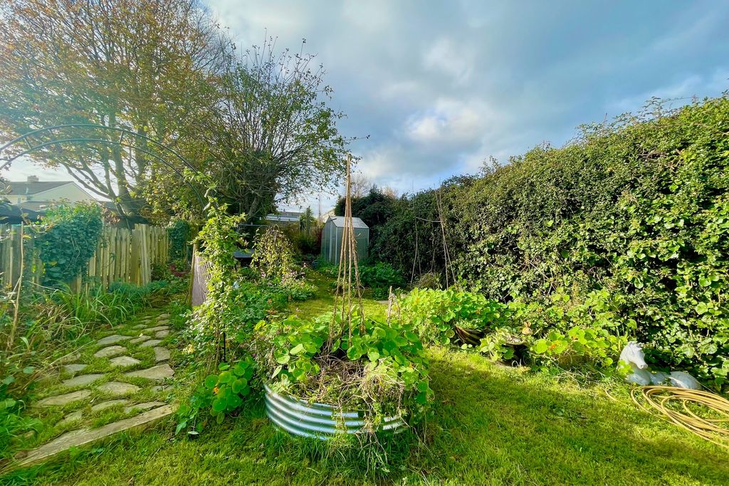 Property photo 2 of 29