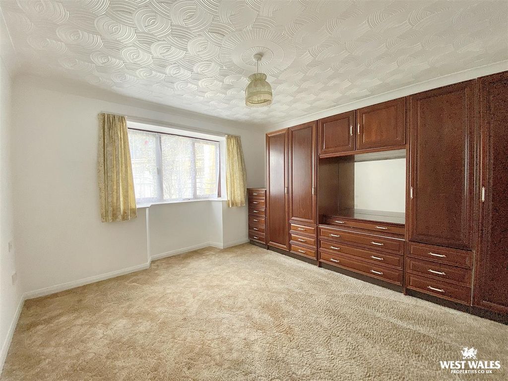 Additional image 7 of 4 bed end terrace house for saleGolden Hill Road, Pembroke SA71