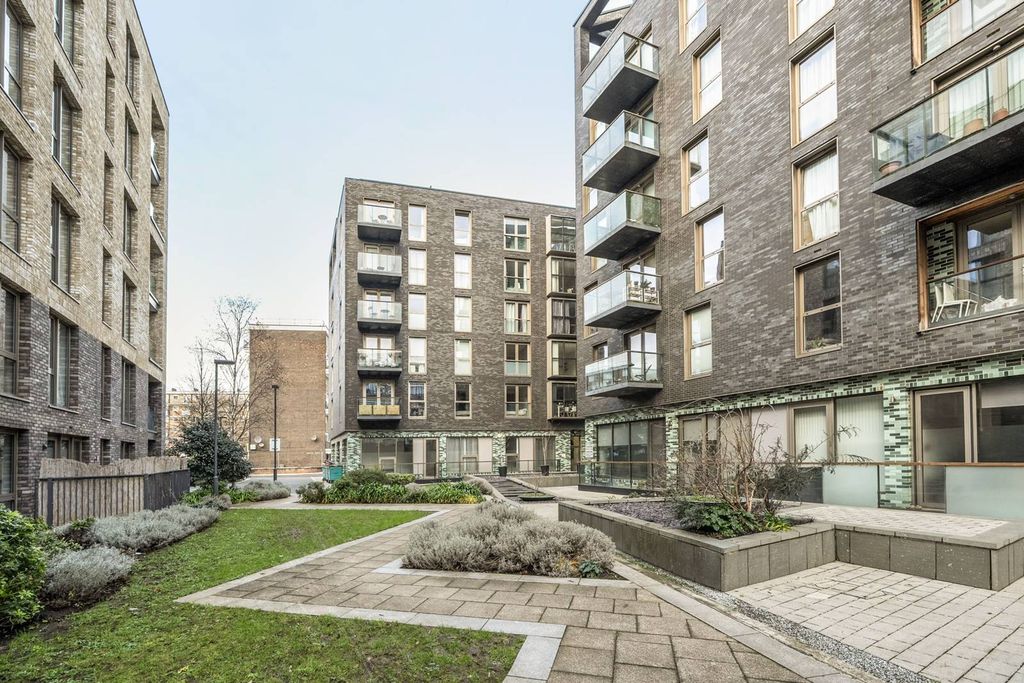 Property photo 2 of 15