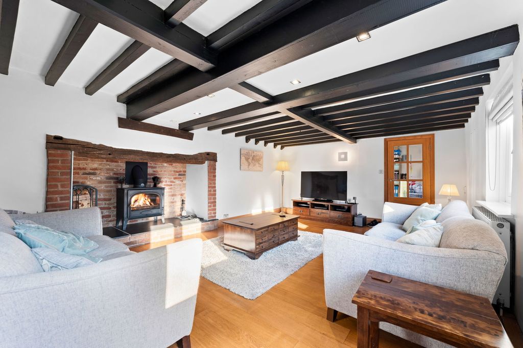 Property photo 3 of 39