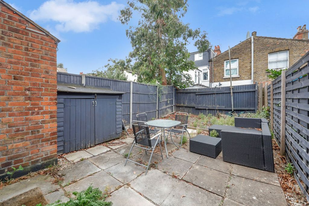 Property photo 3 of 10