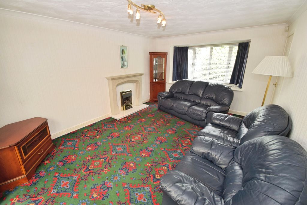 Property photo 3 of 23