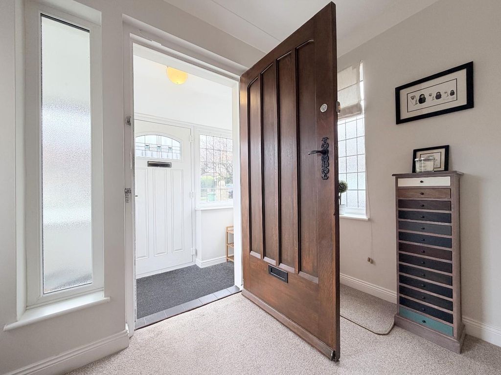 Property photo 3 of 42 Entrance