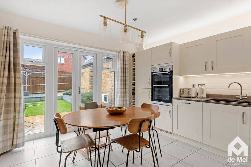 Property photo 3 of 13 Photo 9