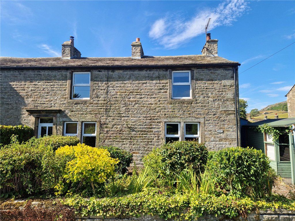 Property photo 1 of 13 External