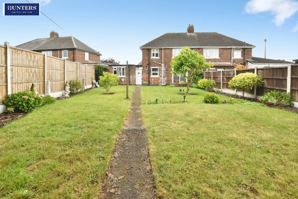Property photo 2 of 18 Rear Garden