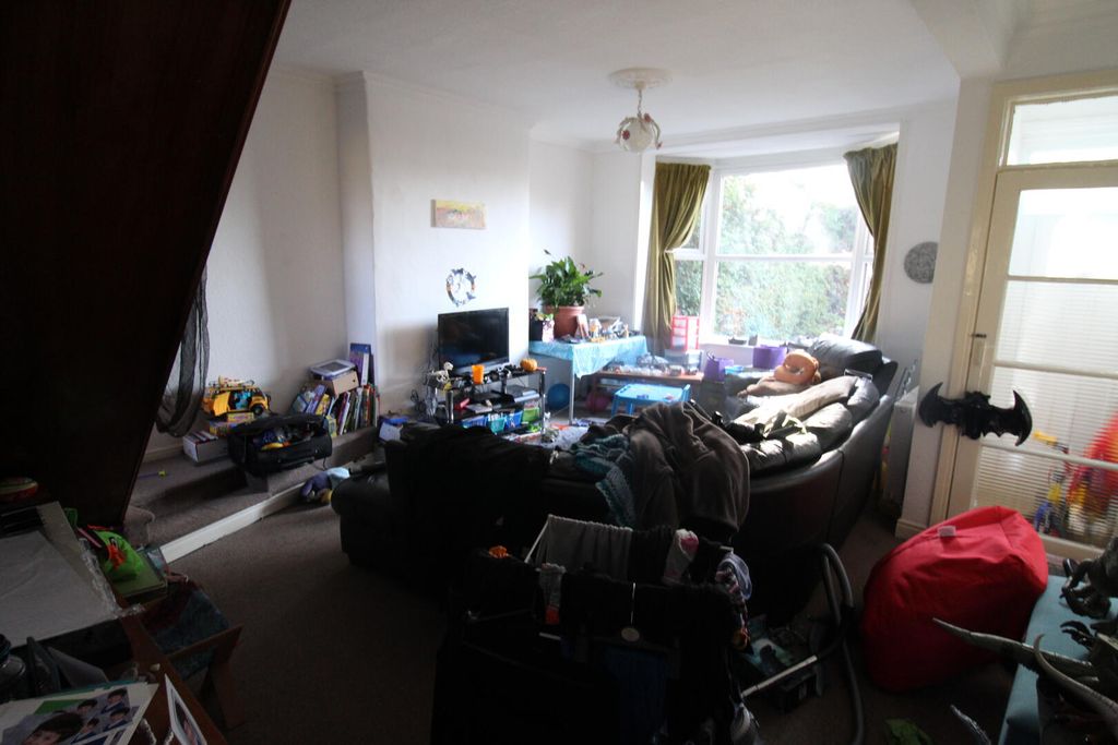 Property photo 3 of 15 Living Room