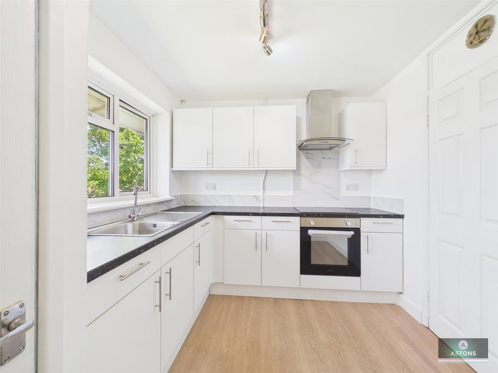 Property photo 3 of 10 Cam02067G0-Pr0283-Still008.Jpg