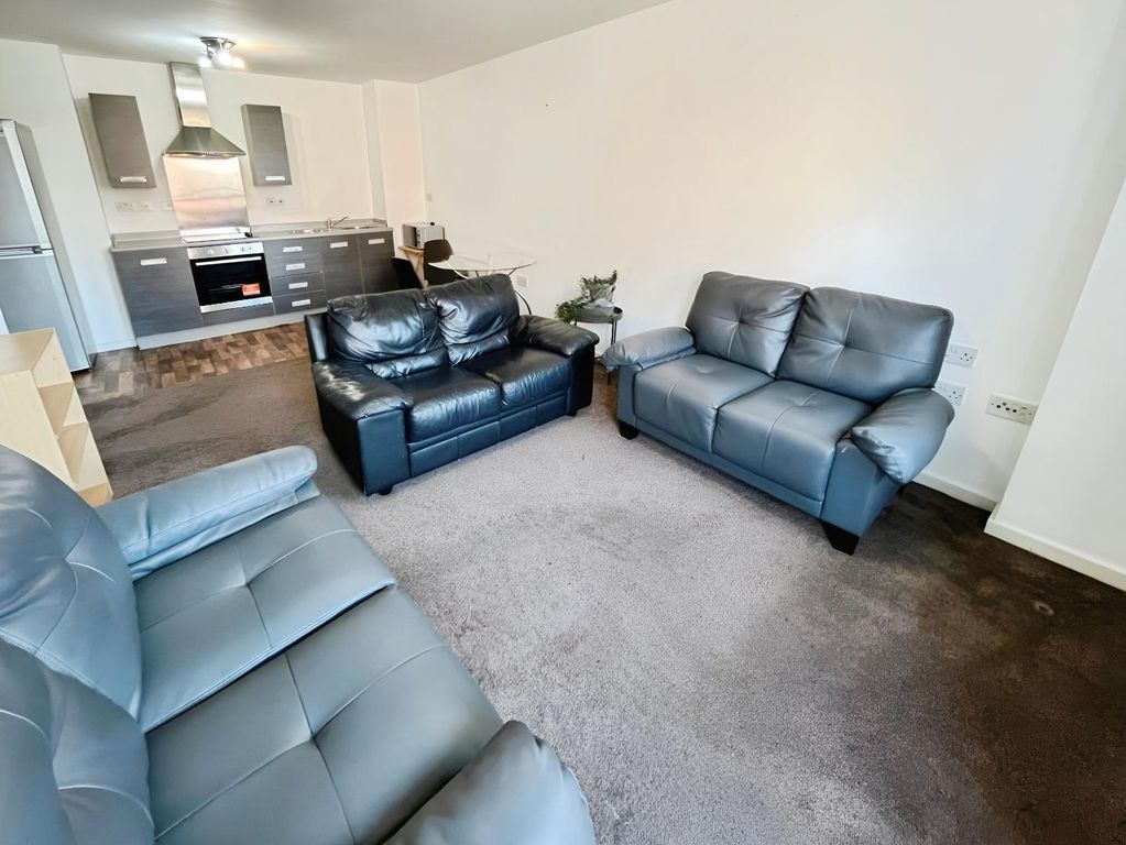 Property photo 2 of 14 Lounge