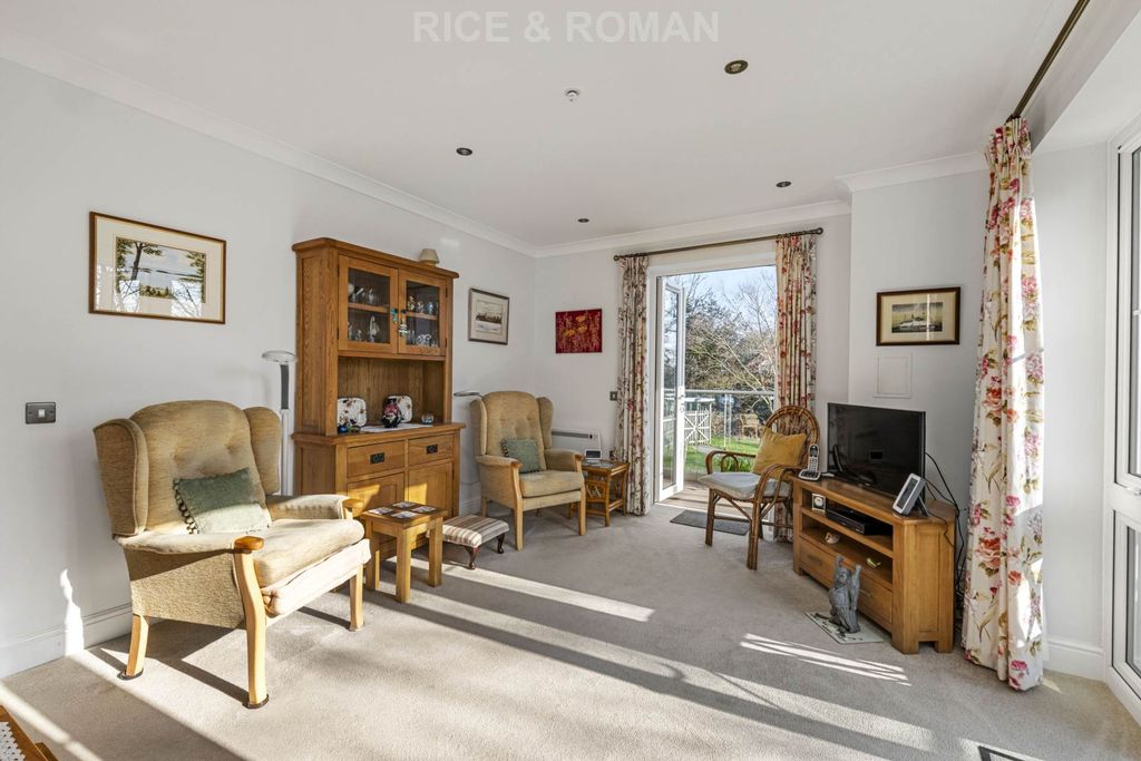 Property photo 3 of 20