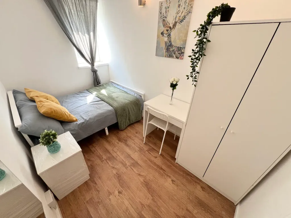 Property photo 3 of 9